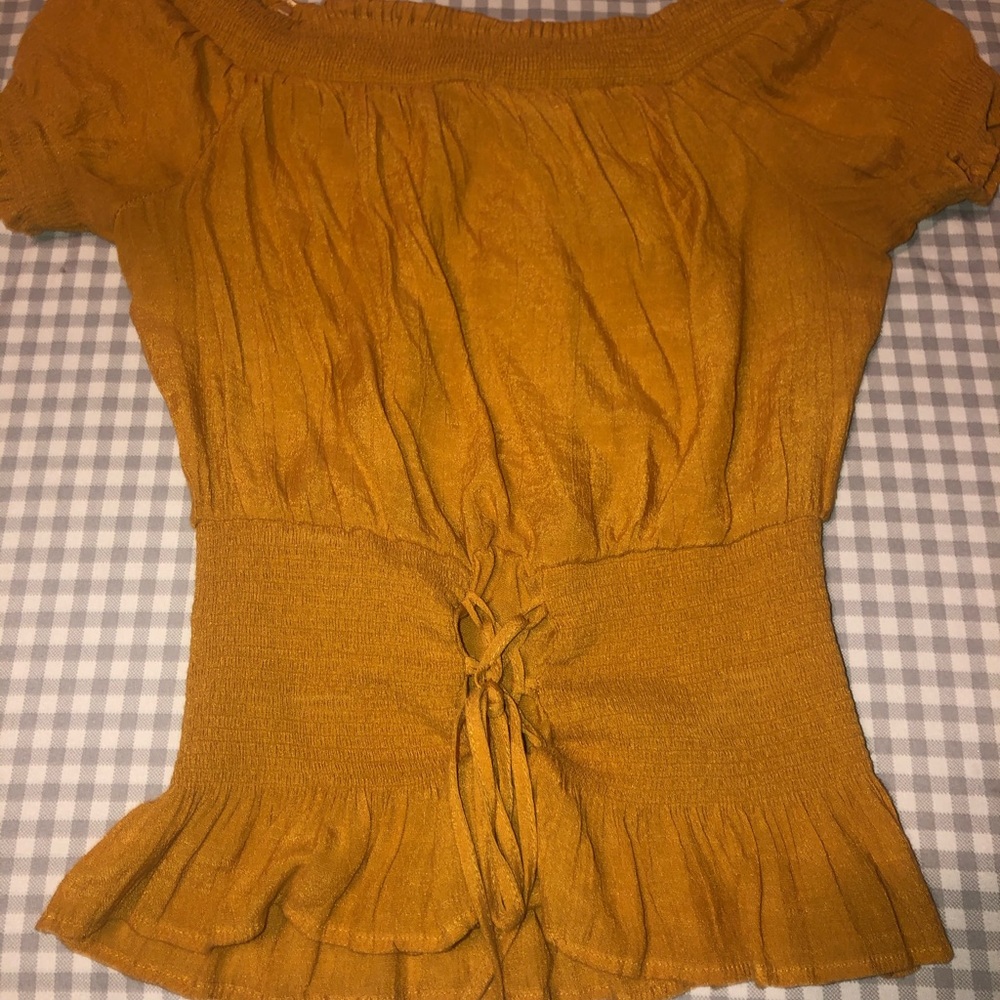 Cute yellow off the shoulder blouse for juniors